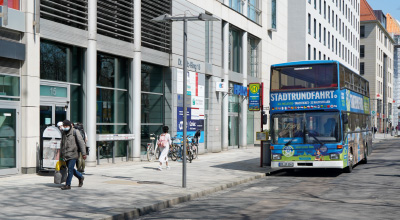 Haltestelle Dr.-Külz-Ring / Altmarkt-Galerie