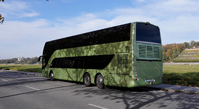 Grüner Doppeldecker der Stadtrundfahrt Dresden GmbH